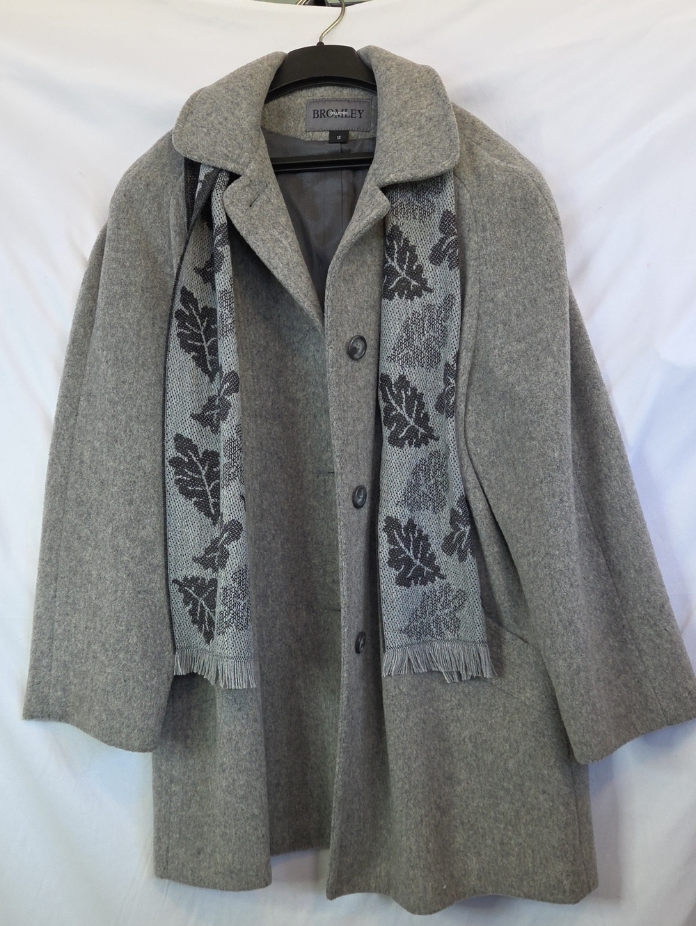 Bromley Gray Leaf-Pattern Wool Coat & Scarf